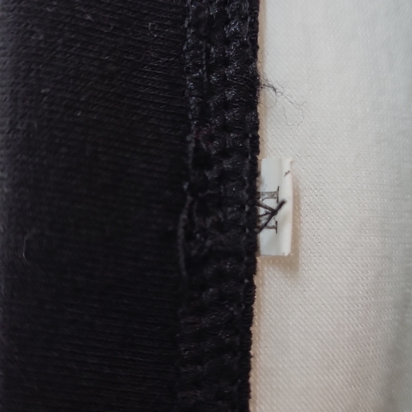 New without tags Christmas shirt - Picture 3 of 5